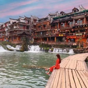 Tour Phượng Hoàng Cổ Trấn 5N4Đ
