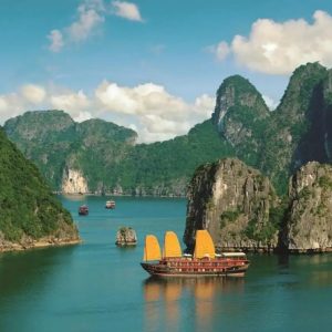 Tour Hạ Long Ninh Bình từ Cần Thơ